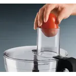 Product in Use Photo Philips Aluminium Collection Food processor HR7775_00