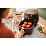 Product in Use Photo Philips Premium Airfryer XXL HD9867_90
