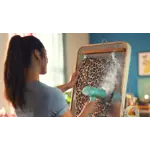 Product in Use Photo Philips 3000 Series Handheld Steamer