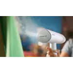 Main in-use photograph Philips 3000 Series Handheld Steamer