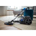 Main in-use photograph Philips PowerPro Compact Bagless vacuum cleaner FC9350_61 Main in-use photograph Philips PowerPro Compact Bagless vacuum cleaner FC9350_61