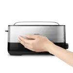 Product in Use Photo Philips Viva Collection Toaster Product in Use Photo Philips Viva Collection Toaster