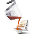 Product in Use Photo Philips Aluminium Collection Food processor HR7775_00