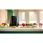 Product in Use Photo Philips Essential Airfryer