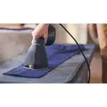 Product in Use Photo Philips 8000 Series Handheld Steamer