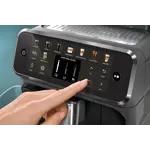 CO_2025_EP5544_50_D1_LIFESTYLE_DISPLAY_1x1_DE