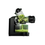 Product in Use Photo Philips Viva Collection Masticating juicer Product in Use Photo Philips Viva Collection Masticating juicer