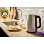 Emotional Benefit Photo Philips Daily Collection Kettle HD9351_90