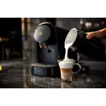 Product Lifestyle Philips Capsule coffee machine LM8014_60