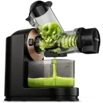 Product in Use Photo Philips Viva Collection Masticating juicer HR1888_70 Product in Use Photo Philips Viva Collection Masticating juicer HR1888_70