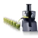 Product in Use Photo Philips Aluminium Collection Food processor HR7775_00