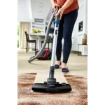 Product in Use Photo Philips PowerPro Expert Bagless vacuum cleaner FC9729_09 Product in Use Photo Philips PowerPro Expert Bagless vacuum cleaner FC9729_09