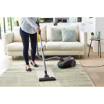 Product in Use Photo Philips 2000 Series Bagged vacuum cleaner FC8244_09 Product in Use Photo Philips 2000 Series Bagged vacuum cleaner FC8244_09