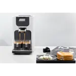 Main in-use photograph Philips Quadrante Coffee pod machine HD7863_10 Main in-use photograph Philips Quadrante Coffee pod machine HD7863_10