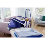 Main in-use photograph Philips FastCare Steam generator iron GC7703_20 Main in-use photograph Philips FastCare Steam generator iron GC7703_20