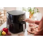 Product in Use Photo Philips Essential Airfryer XL HD9270_70 Product in Use Photo Philips Essential Airfryer XL HD9270_70