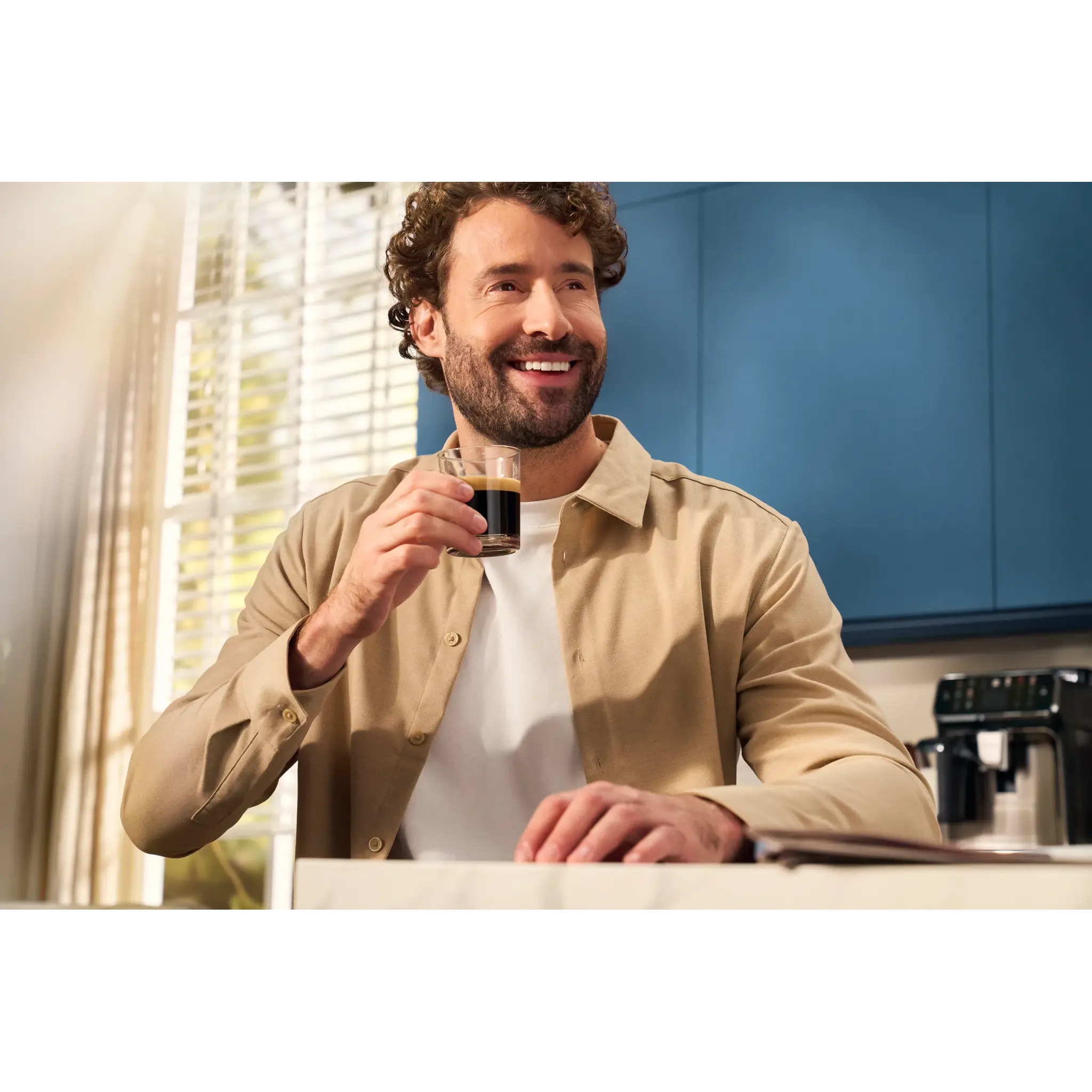 Philips Series 3200 LatteGo EP3243 — vue détaillée 4 (Philips officiel)