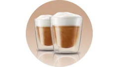 De la mousse de lait pour 2&nbsp;cappuccinos